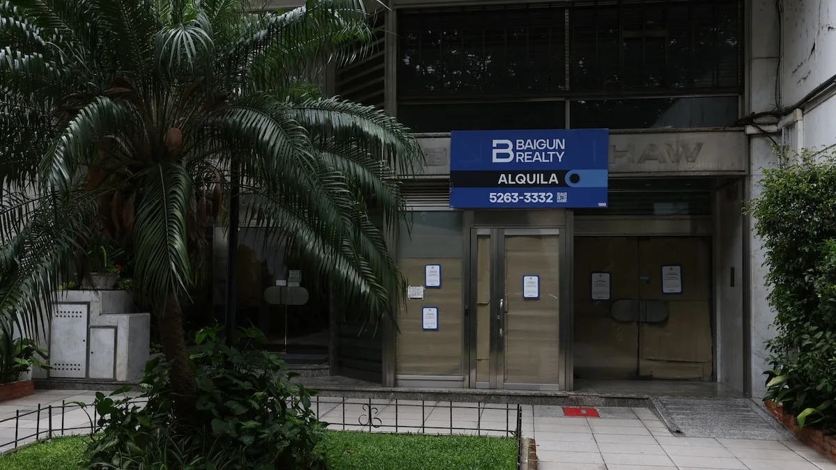 Bancos aceleran cierres de sucursales por mora y digitalización