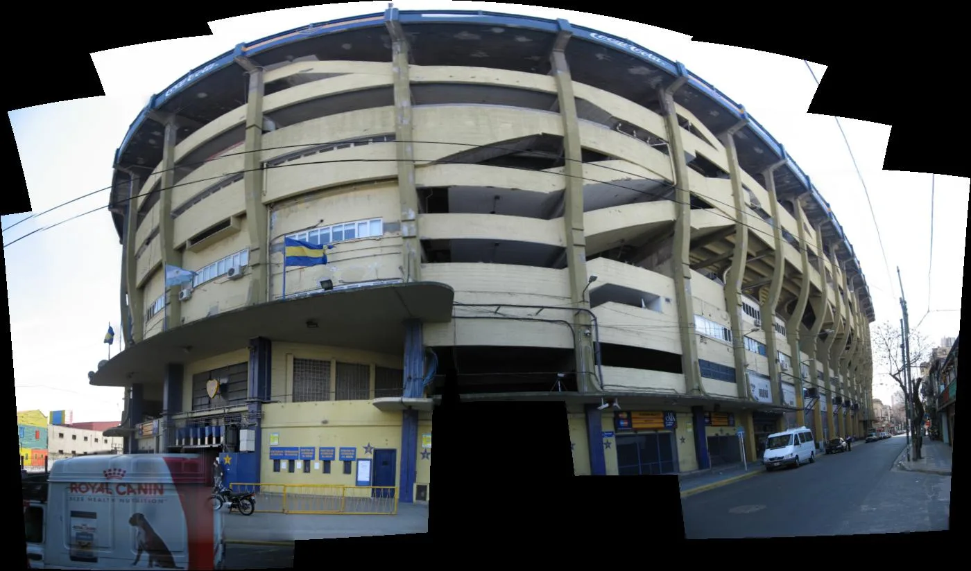 View of the Alberto José Armando Stadium in 2006.