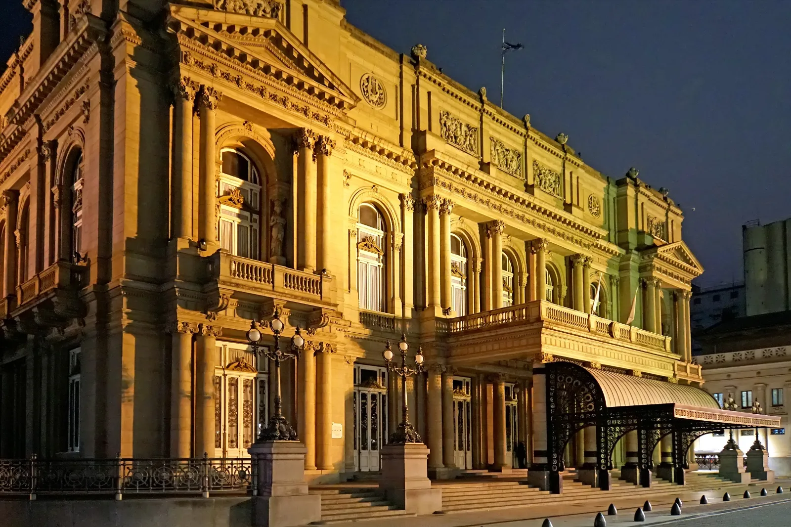 Colón theatre is considered one of the best opera houses in the world.