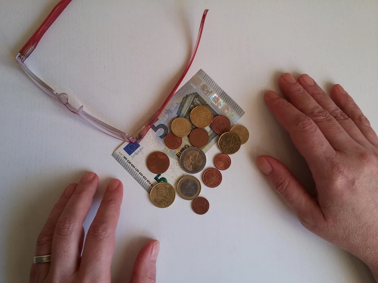 pension, retirement income, income, money, finance, tax return, accounting, wealth, tax office, invoice, income tax, taxes, income tax return, profit, euro, germany, merit, europe, social, basic security, hartz iv, hartz 4, country, berlin, pension…