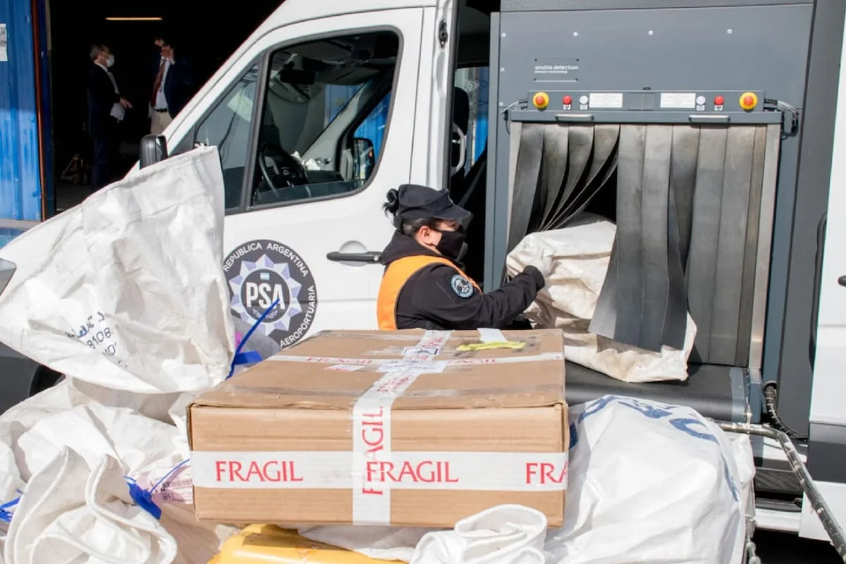 El contrabando bajo las napas: un golpe a firmas, consumidores y al fisco